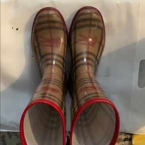 Burberry Rain Boots, size 7!